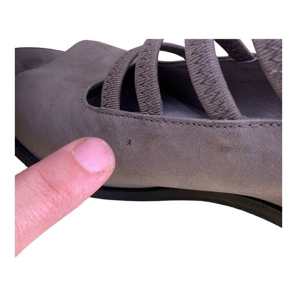 Eileen Fisher Vero Cuoio Grey Suede Strappy Block Heel Peep-Toe Booties - Size 7 - Picture 7 of 9